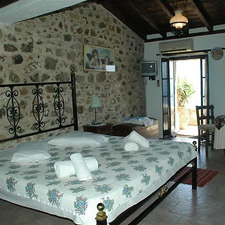 Pablito House Monemvasia